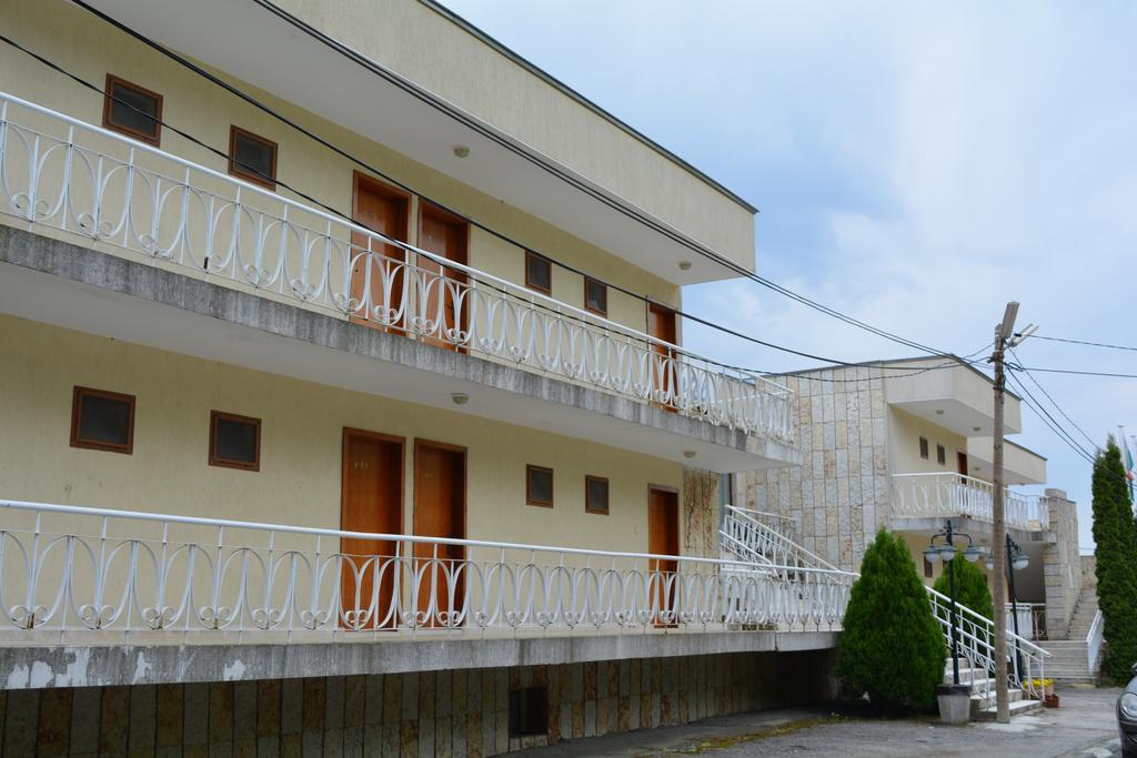 Sunshine Pearl Family Hotel Kavarna Extérieur photo